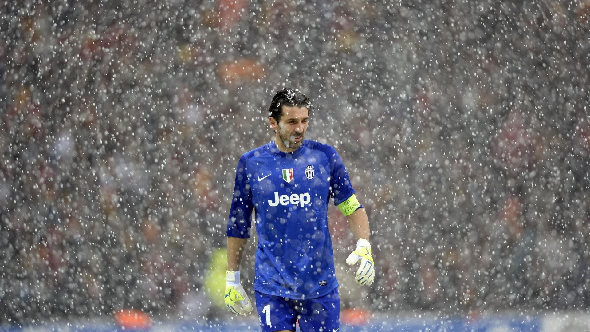 爱游戏ayx-伦敦马拉松迎来迎来新纪录选手，现场气氛空前高涨，伦敦马拉松2021视频